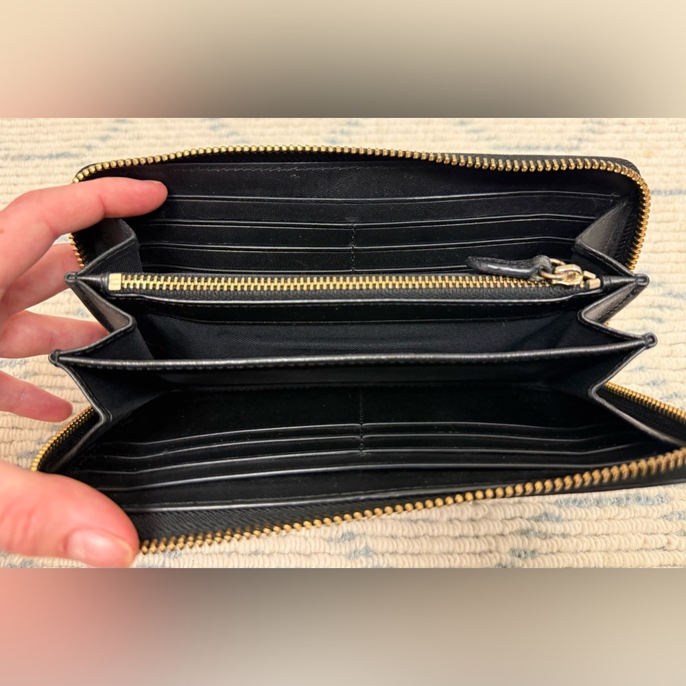 SOLD COACH Classic Everyday Accordion Long Zip Around Crossgrain Wallet - Picture 15 of 16
